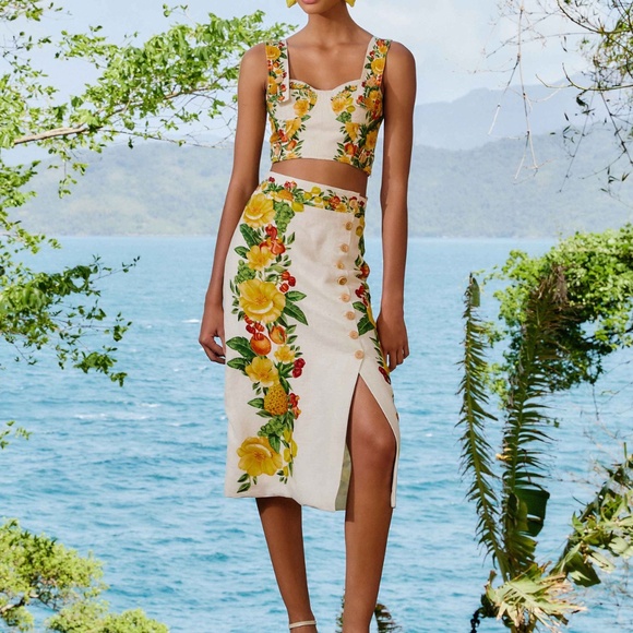 FARM Rio Off-White Picnic Flowers Euroflax™ Premium Linen Crop Top Size MPICNIC - Picture 2 of 3